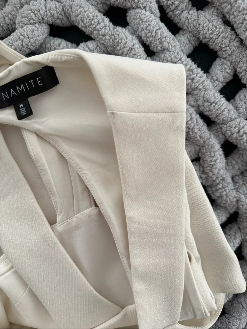 Dynamite Cream Structured Cropped Tank - Picture 5 of 5